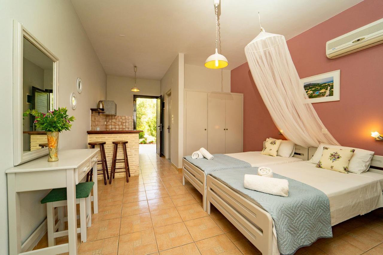 Ionio Holidays Katerina Apartments Vasilikos  Exterior photo
